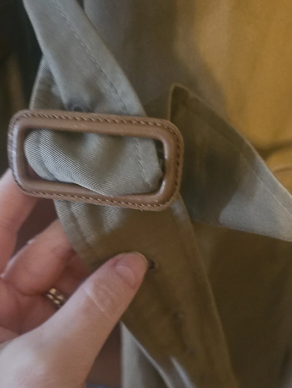 Burberry Classic Double-Breasted Trench Coat in Khaki Vintage Beauty Fits Size 6 - Picture 5 of 6